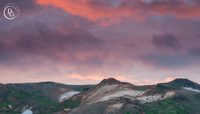 Grindavík: Iceland’s Resilient Coastal Town on the Edge of Fire and&nbsp;Sea